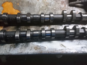 Culata trabajada y árboles cat man saxo vts 16v 