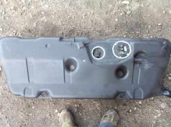 Compro depósito de gasolina 205 gti