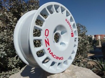 Se compra llantas oz route en 14  tornilleria 4x108 