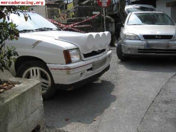 Compro parrilla de faros para opel corsa a