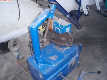 Vendo montadora de ruedas