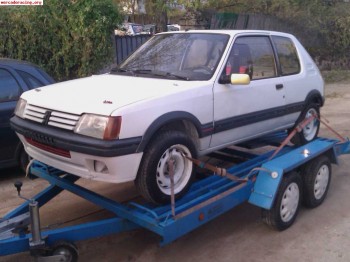 Se alquila plataforma porta coches