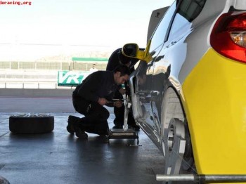 15 de abril en castellolí clio cup