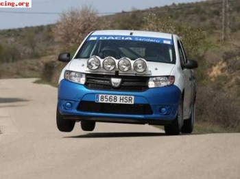Dacia sandero cup 2015