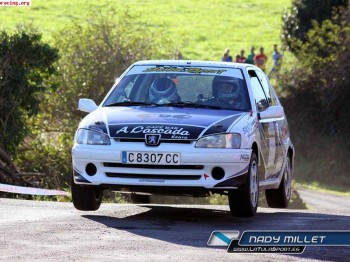 Se alquila peugeot 106 kit car 