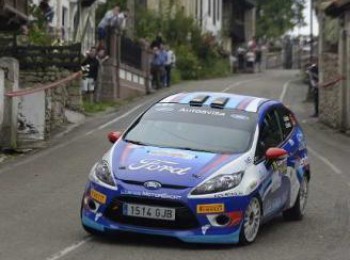 Alquiler ford fiesta r2 nacional/regional