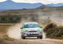 Alquiler ford focus (tierra-asfalto)