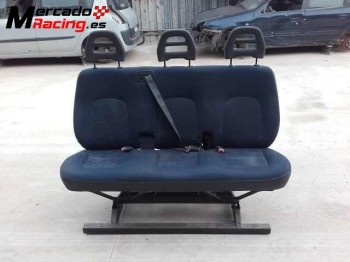 Vendo asientos traseros para  peugeot boxer 2.0 hdi. del 200