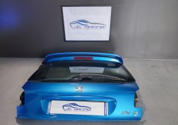 Portón trasero con aleron 206 rc