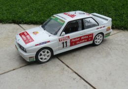 Bmw m3 e30  pep bassas escala 1/18