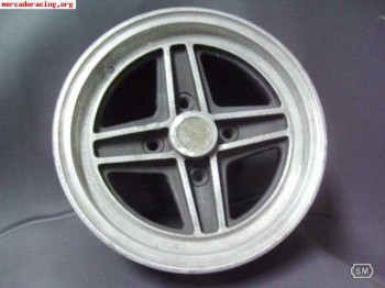 Busco 3  llantas como las de la foto son de 6  targa 