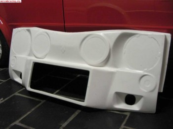 Frente r-8 4focos con entrada para radiador