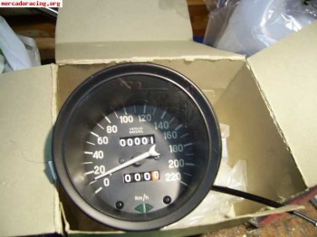 Cuentakilómetros nuevo de seat 124 sport 