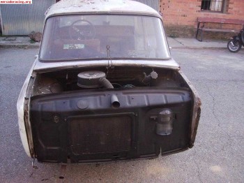 -------------vendo r8 en proceso de restauración -----------