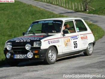 En venta renanult 5 .