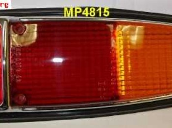 Piloto trasero r8 1ª serie y tapa delco nuevos