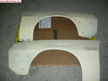 **200€**  opel manta i200 aletas delanteras+ piezas