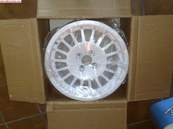 Vendo varios juegos de llantas para renault 5 turbo