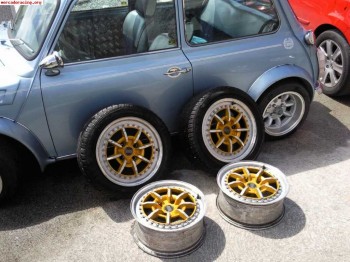 Se vende llantas braid en 15 y mini 1300 cooper impecable