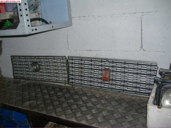 Rejilla delantera seat 1430