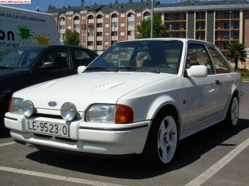Escort rs turbo en buen estado.