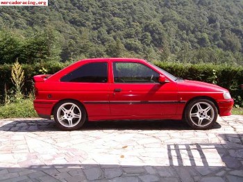 Se vende o cambia escort rs2000