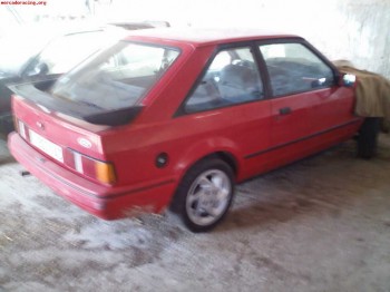 Se vende o se cambia ford escort xr3