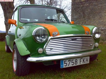 Se vende mini 1275 edición cosmopolitan del año 93