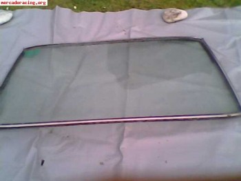 Vendo luna delantera de seat 131 supermirafiori