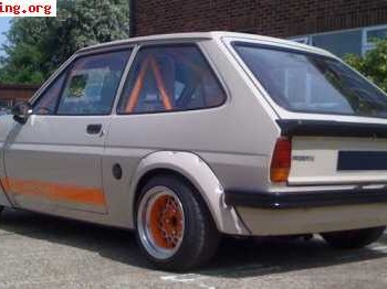 Compro documentacion de fiesta mk1 
