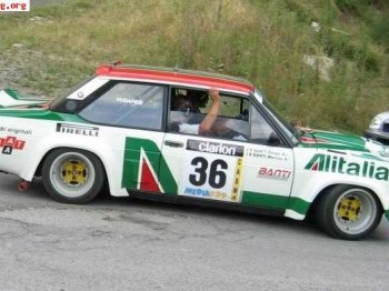  ... qué llantas son éstas ?! 