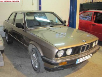 320 e-30  totalmente de serie