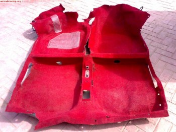 Moqueta roja de fiat uno turbo
