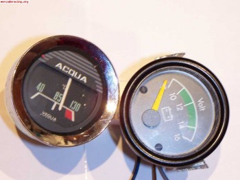 Relojes temperatura y voltimetro