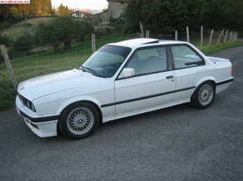 Vendo bmw 325i e30