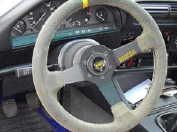 Vendo volante sparco de piel vuelta y piña para bmw e30