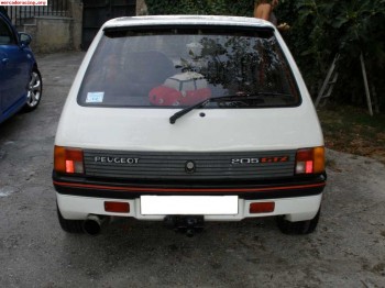 205 gtx del 88 1.6 carburación tope de extras (galicia)