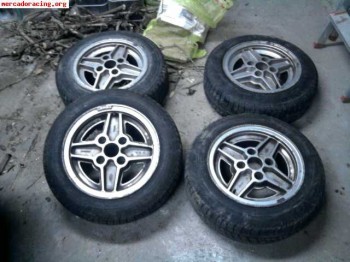Se vende llantas clasicas de ford