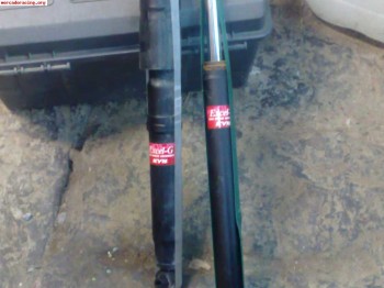 Vendo material bmw e21