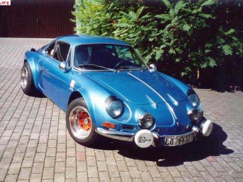 Compro parabrisas y luna trasera renault alpine a110
