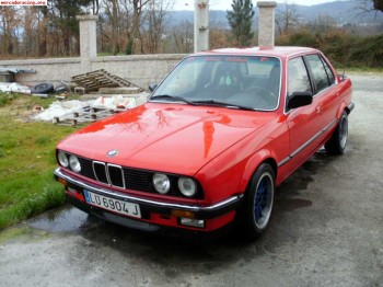 Se vende bmw 318 e-30