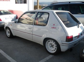 Vendo/cambio 205 rallye