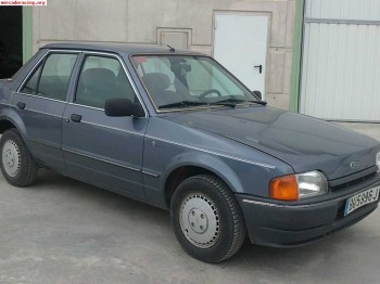 Ford orion en estado de coleccion