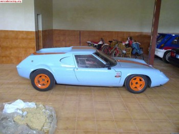Se venden varios coches clasicos 
