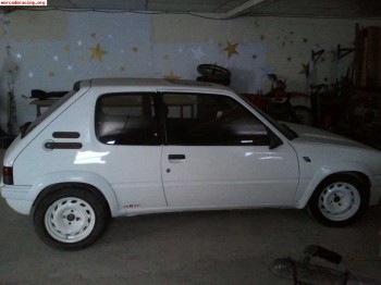Vendo 205 gtx look rallye con motor de 306 xsi por 800 euros