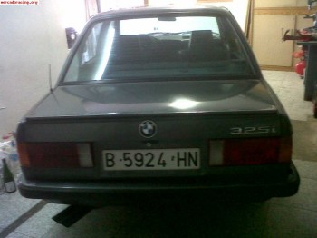 Vendo bmw 325 i 