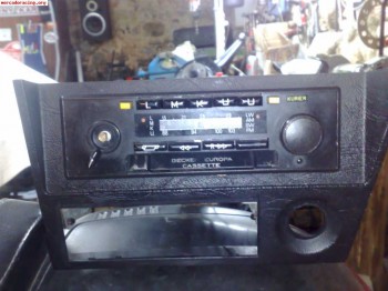 Vendo material bmw e21