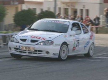 Renault megane max-f-2000 (vendo o cambio)