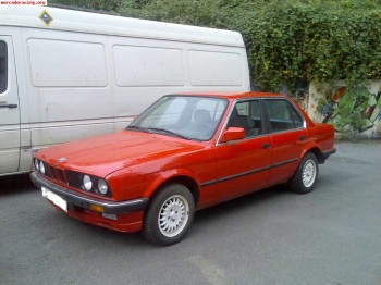 Bmw 323 con motor 25