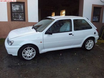 Se vende fiesta rs 2000